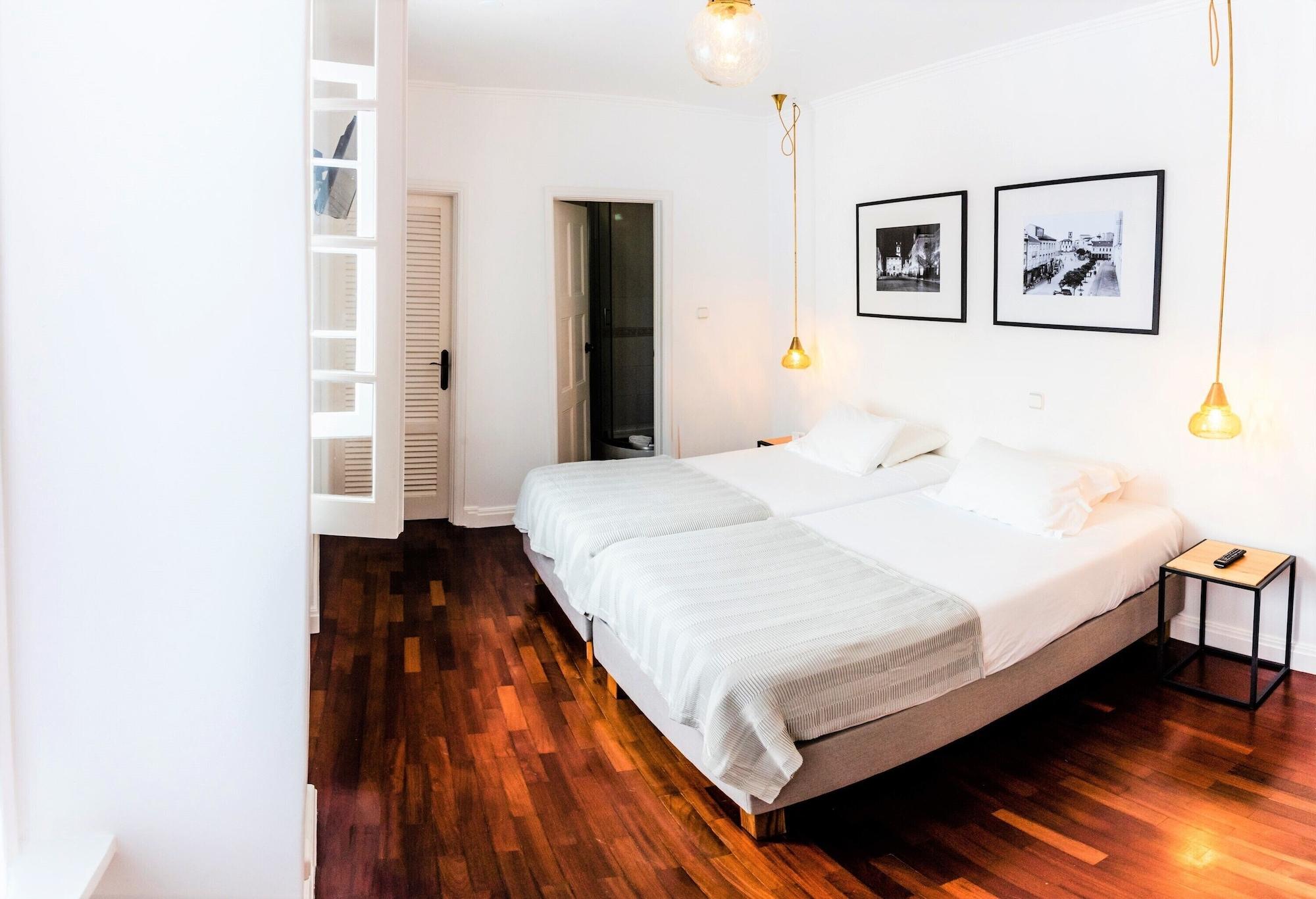 Comercial Boutique Guest House Πόντα Ντελγκάντα Εξωτερικό φωτογραφία