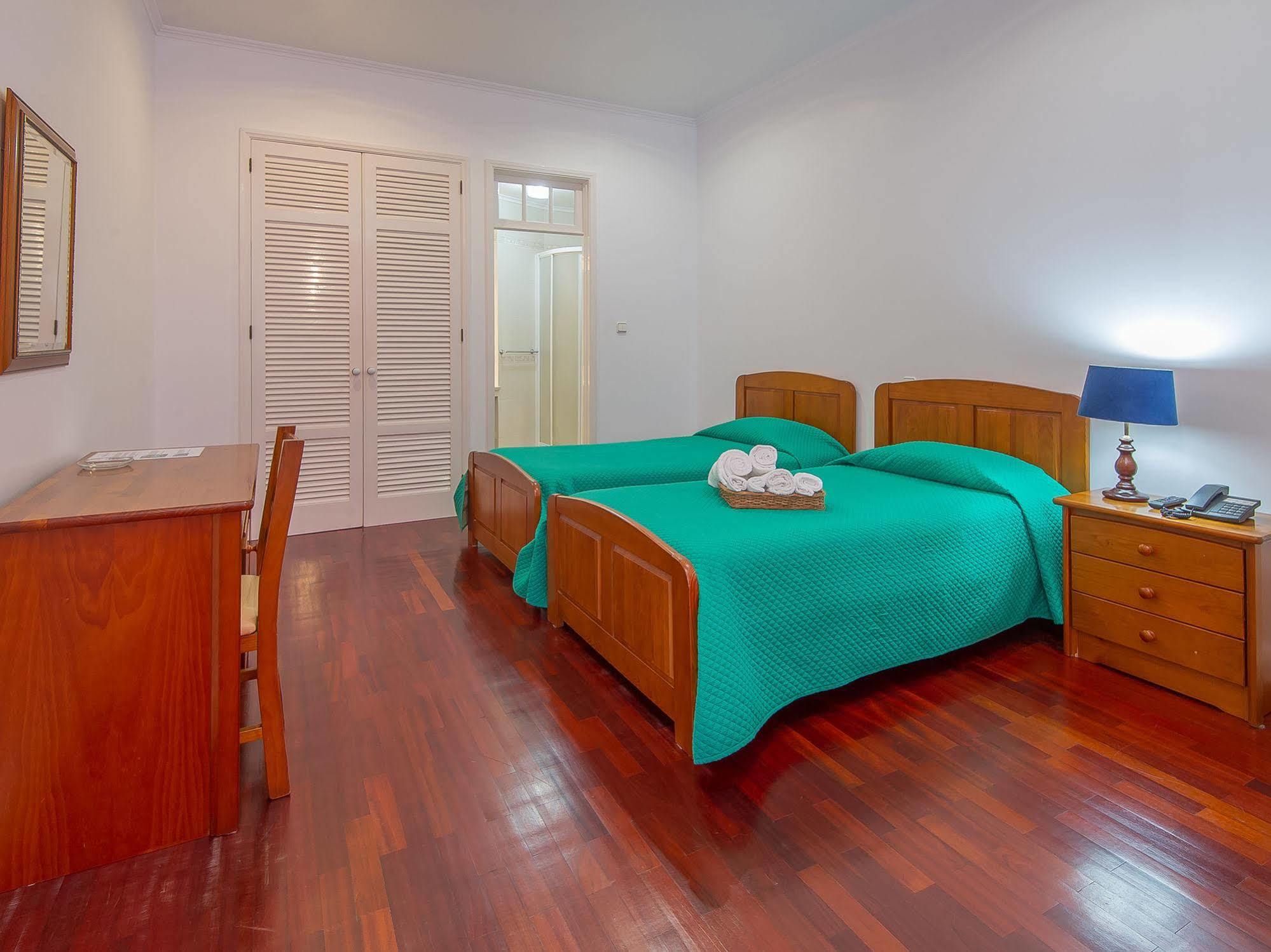 Comercial Boutique Guest House Πόντα Ντελγκάντα Εξωτερικό φωτογραφία