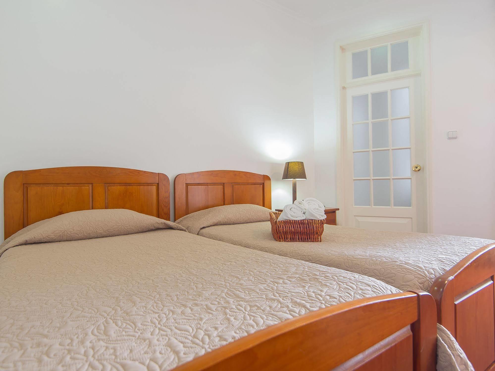 Comercial Boutique Guest House Πόντα Ντελγκάντα Εξωτερικό φωτογραφία