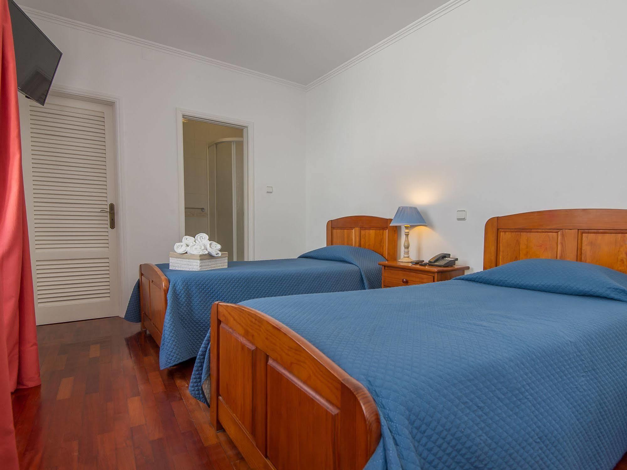 Comercial Boutique Guest House Πόντα Ντελγκάντα Εξωτερικό φωτογραφία
