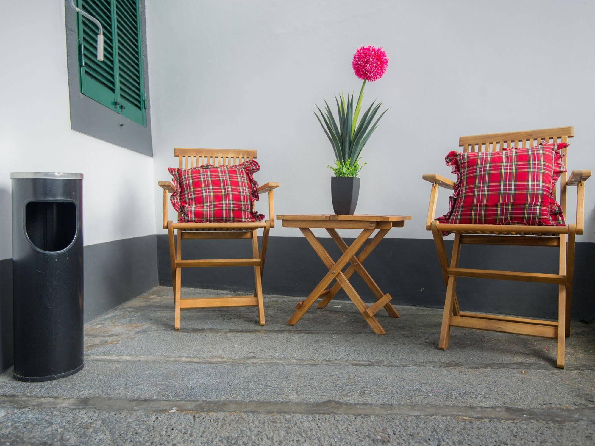 Comercial Boutique Guest House Πόντα Ντελγκάντα Εξωτερικό φωτογραφία